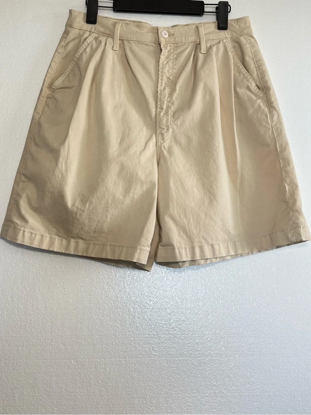 Mother Pleated Catch Beige Bermuda Shorts Women Size 31